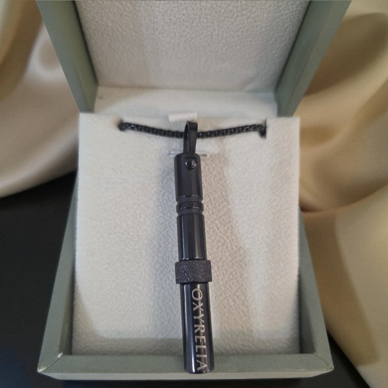 Collier de respiration OXYRELIA – Le geste simple qui apaise le stress et l’anxiété