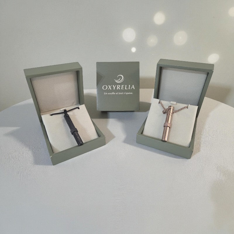 Collier de respiration OXYRELIA – Le geste simple qui apaise le stress et l’anxiété